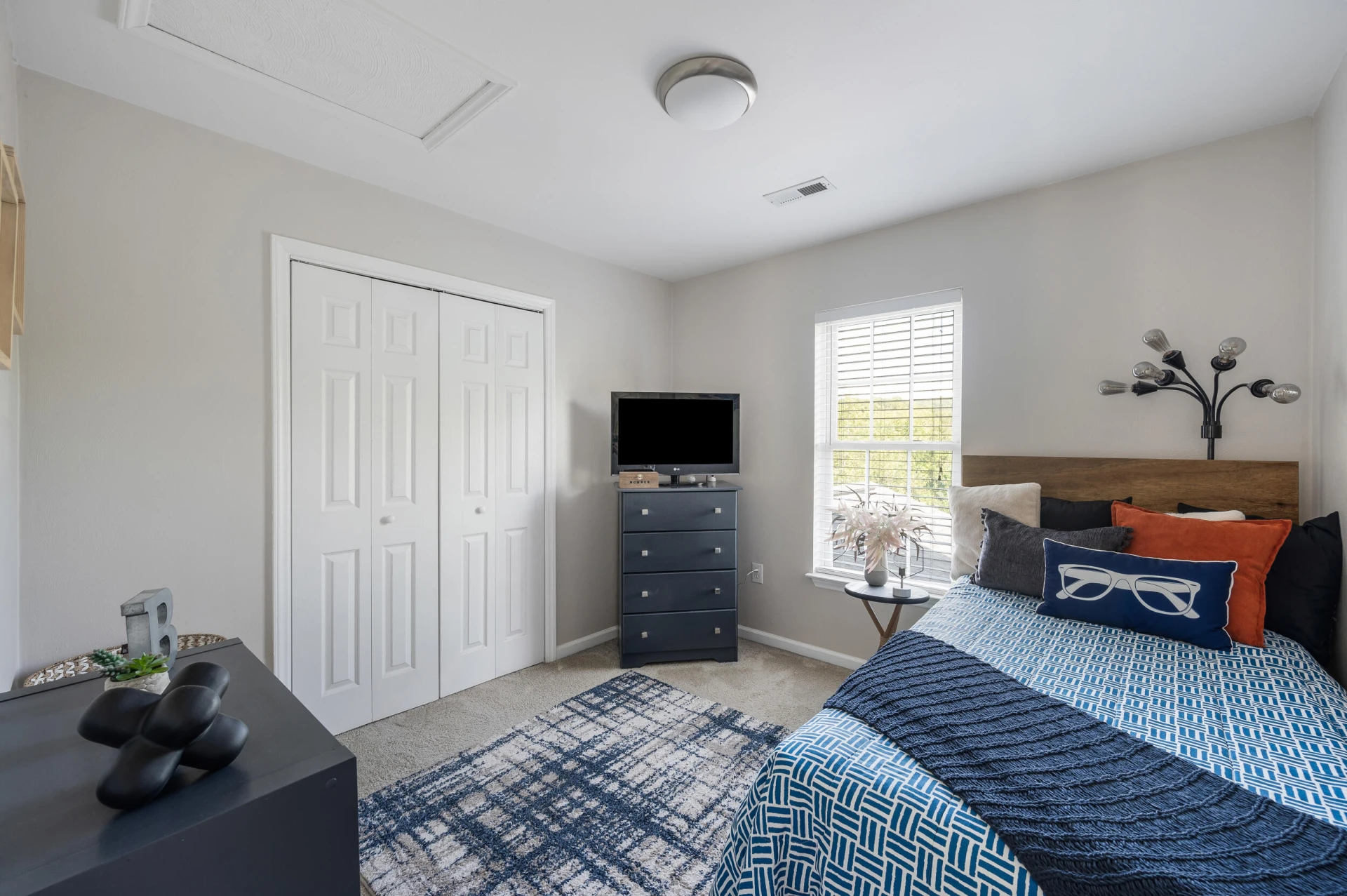 220 Bush DR - Photo 32