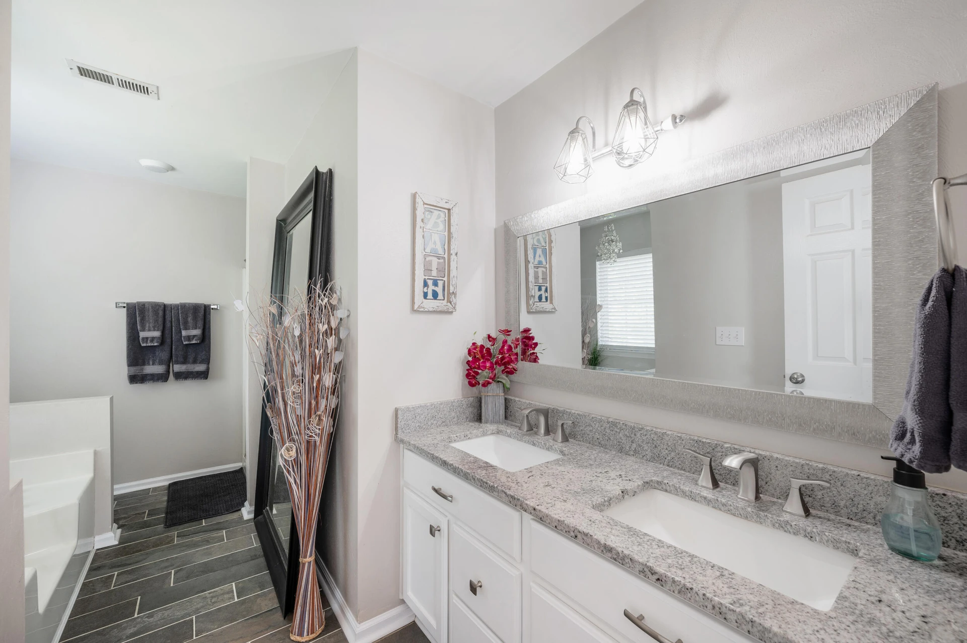 220 Bush DR - Photo 35