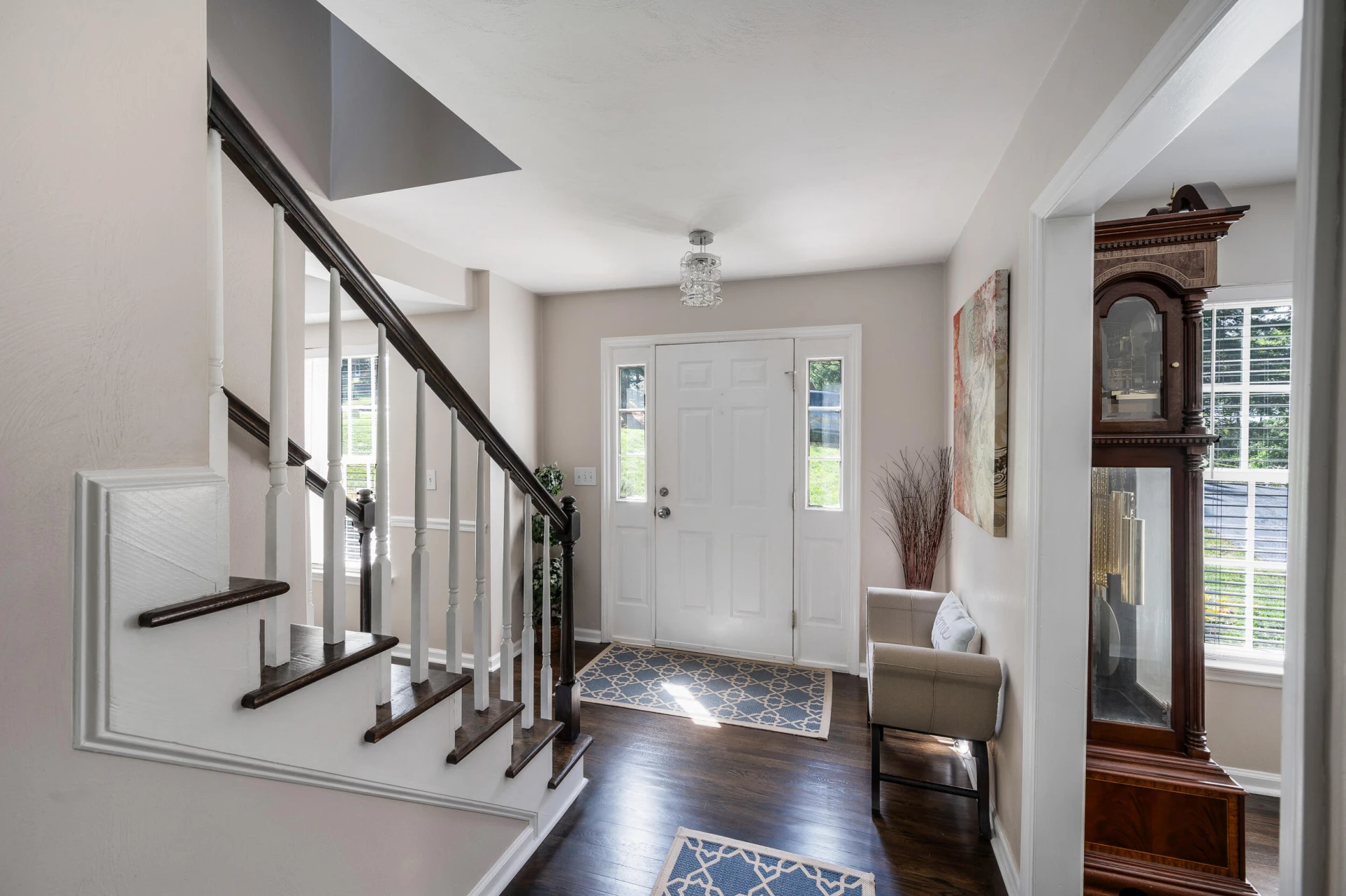 220 Bush DR - Photo 5