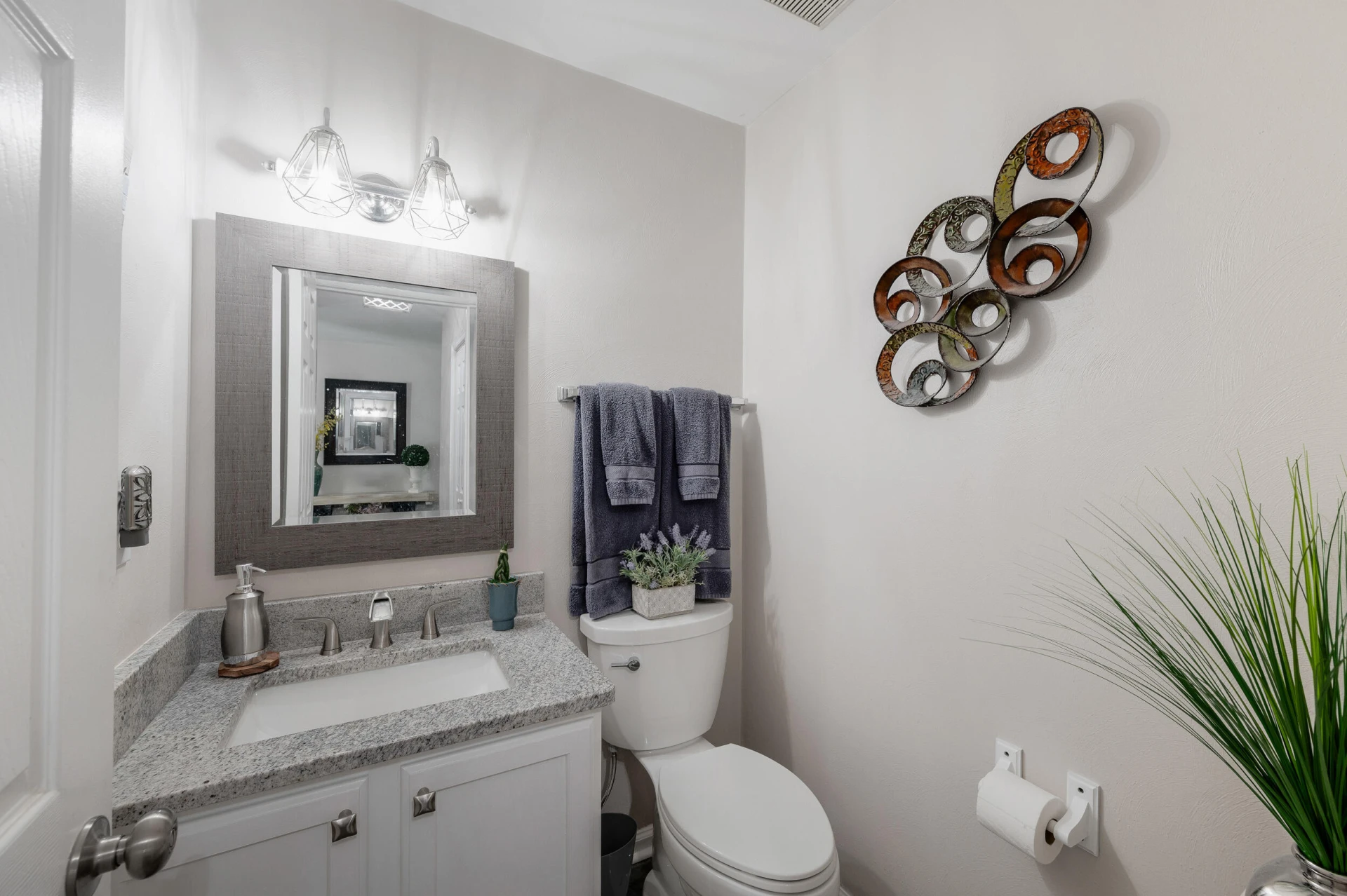 220 Bush DR - Photo 9