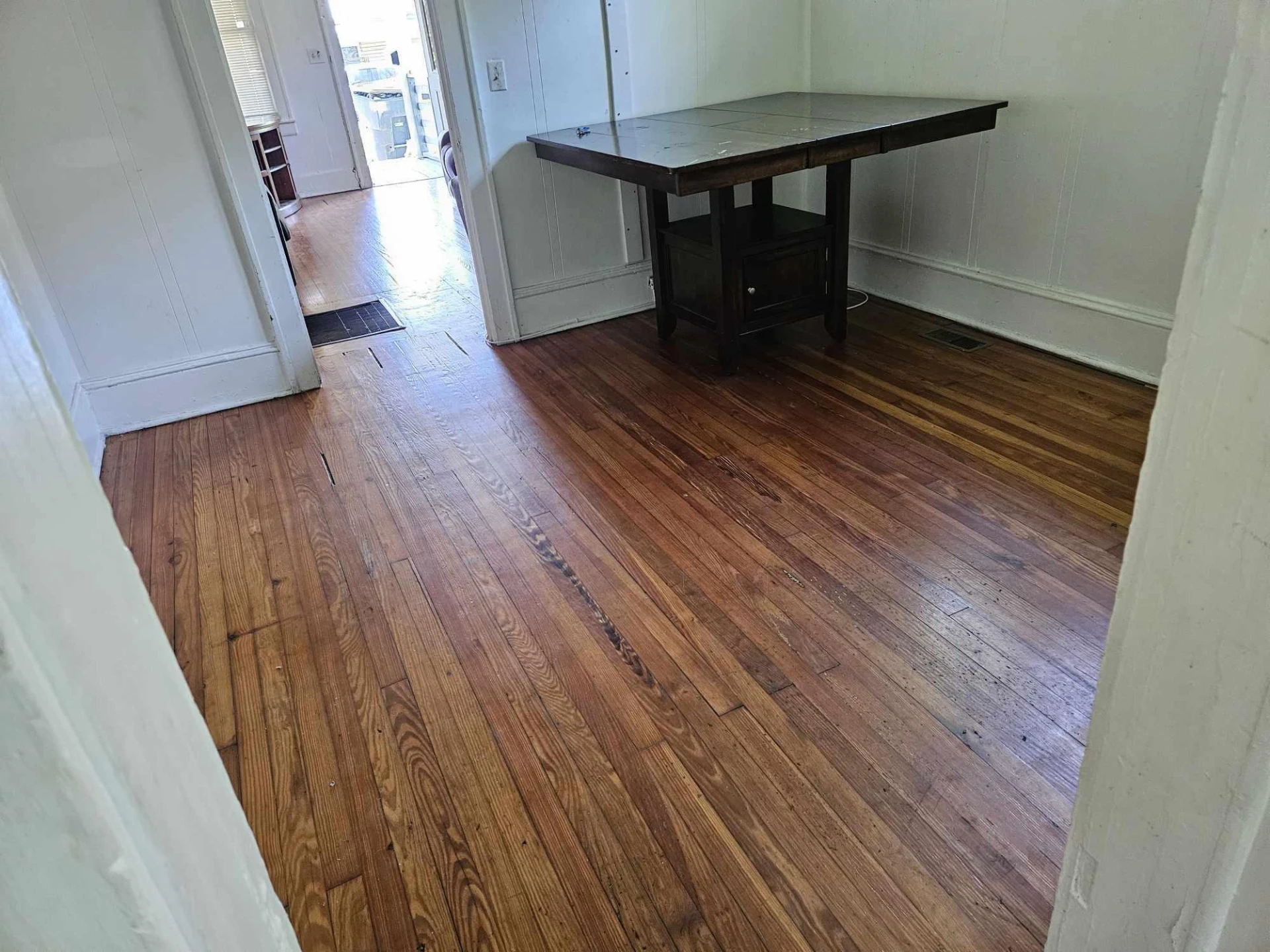 1629 Moorman AVE - Photo 5