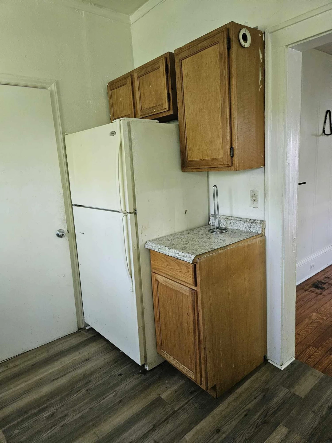 1629 Moorman AVE - Photo 9