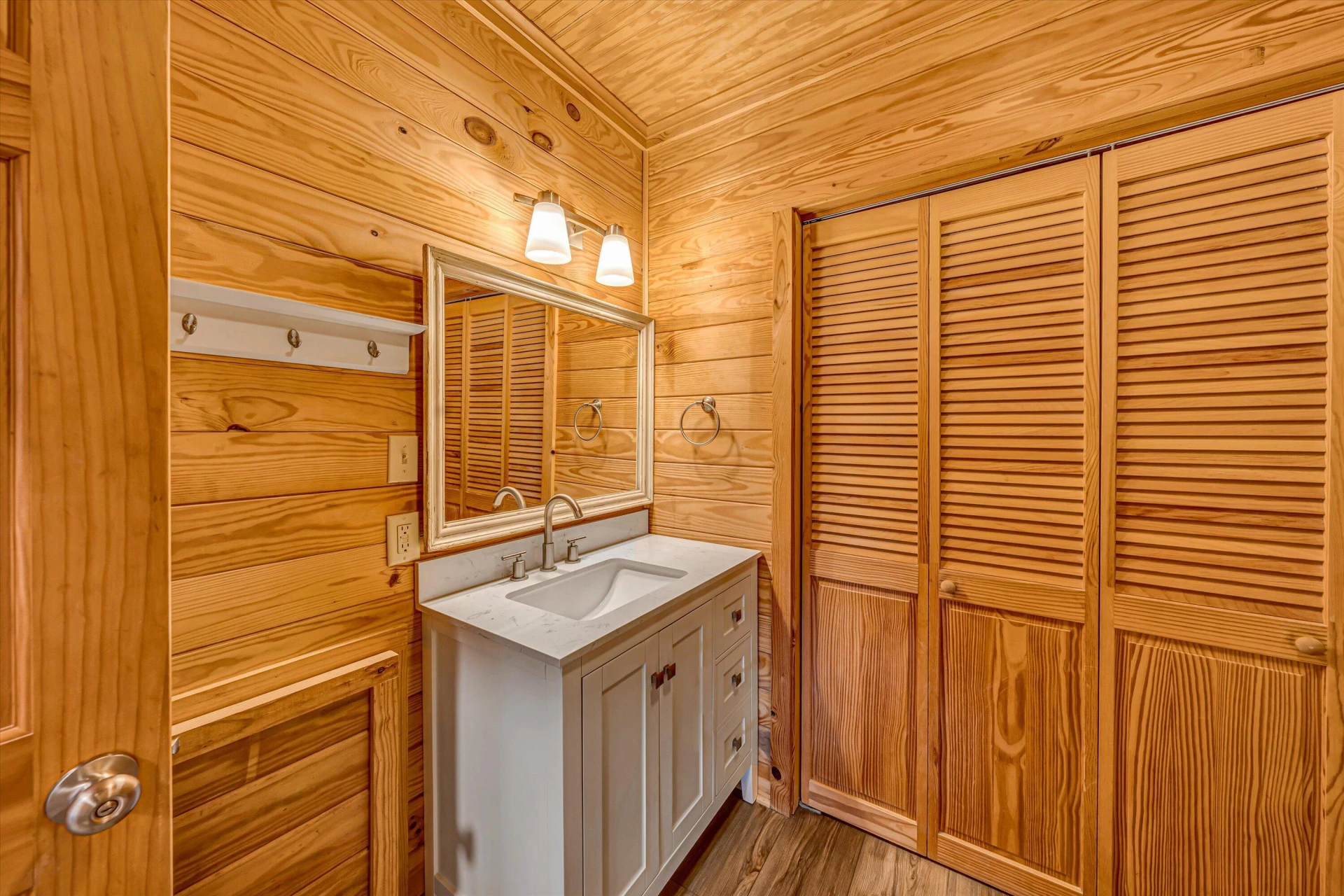 135 Holyfield LN - Photo 15