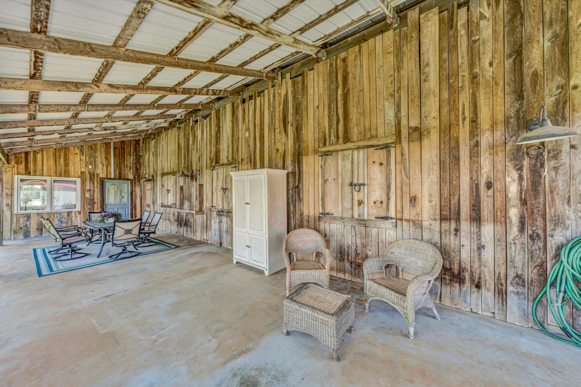 135 Holyfield LN - Photo 22