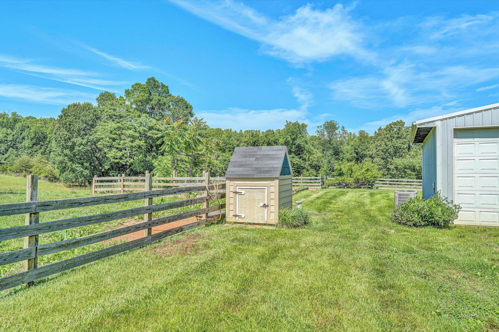 135 Holyfield LN - Photo 30