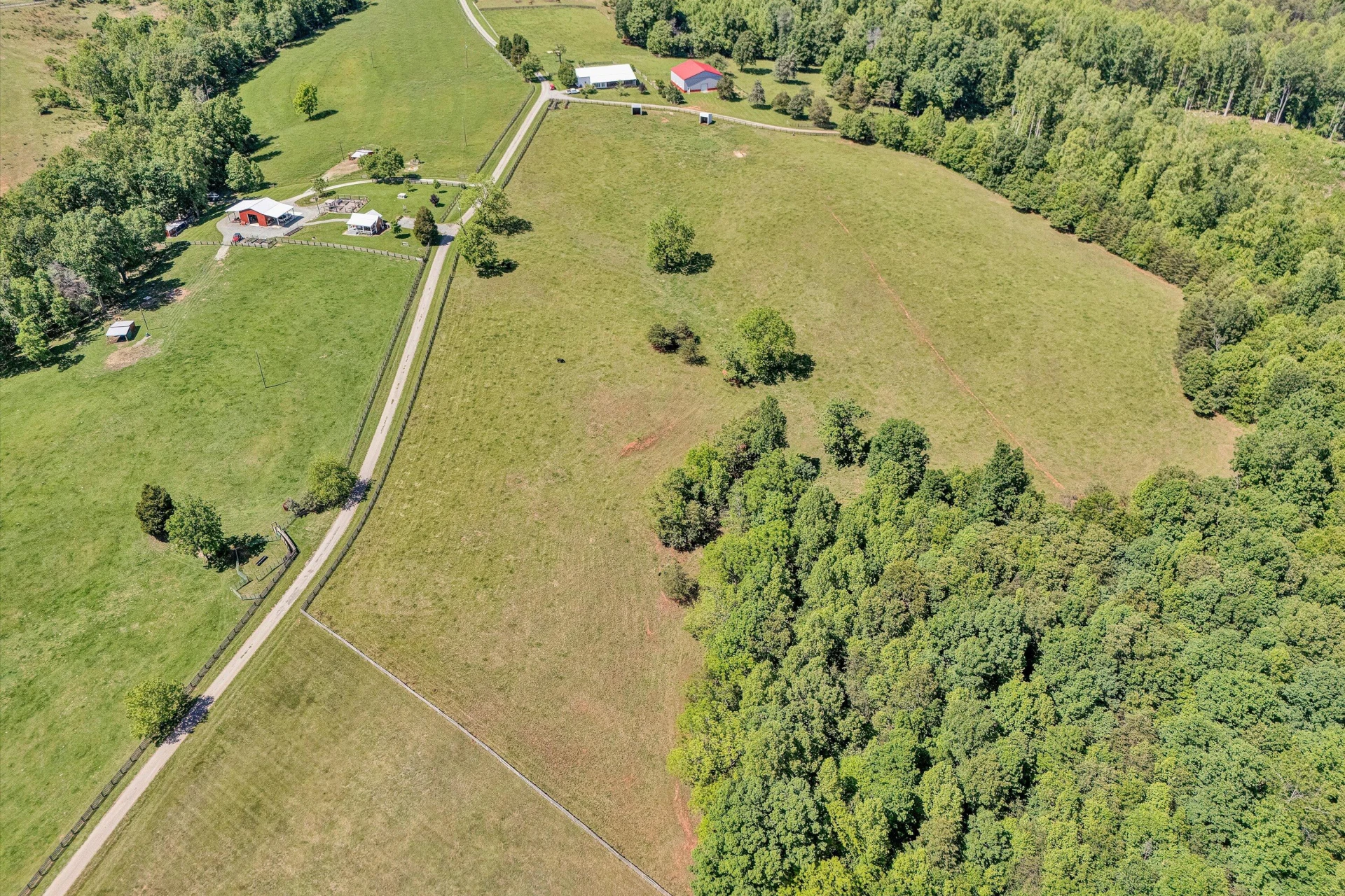 135 Holyfield LN - Photo 40