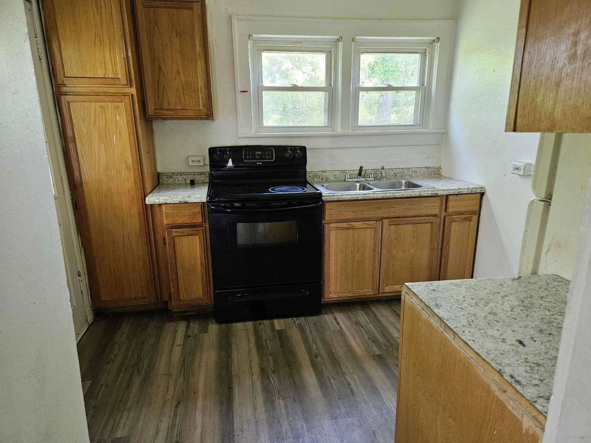 1625 Moorman AVE - Photo 4