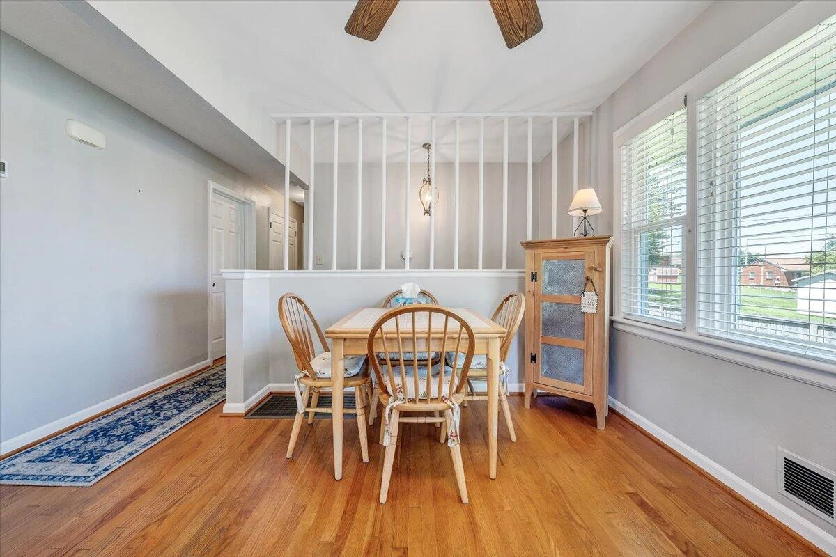 3301 Whittle ST - Photo 10