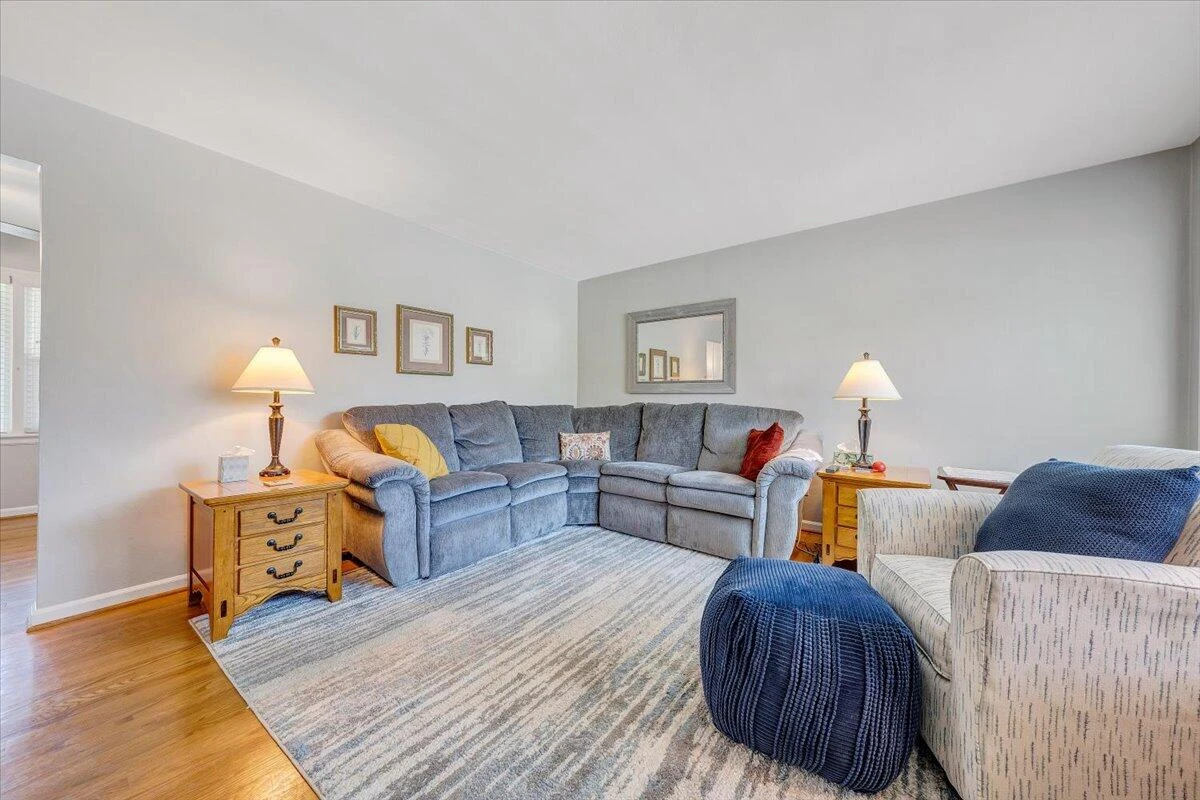 3301 Whittle ST - Photo 3