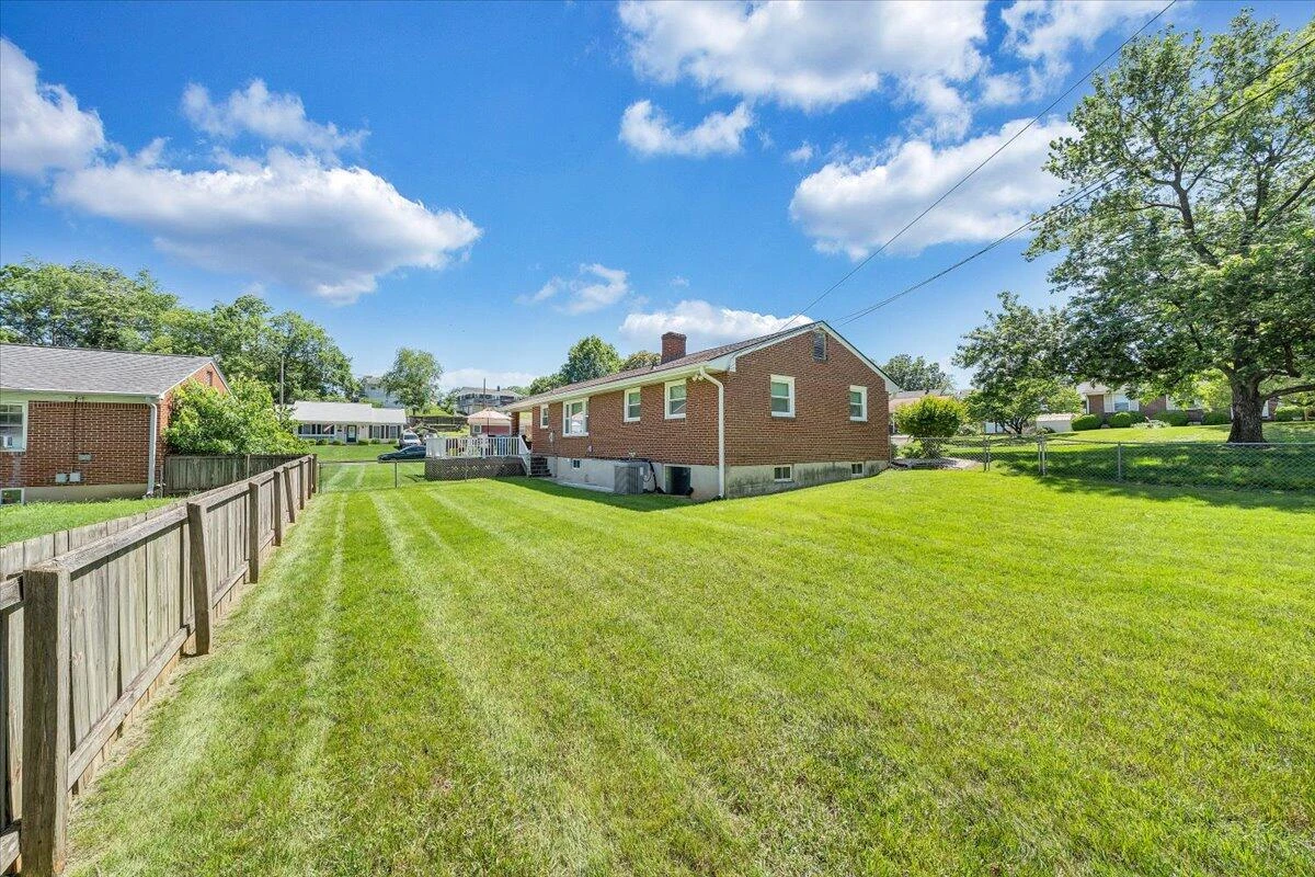 3301 Whittle ST - Photo 48