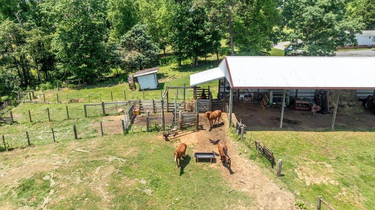 560 Tomahawk Mill RD - Photo 55