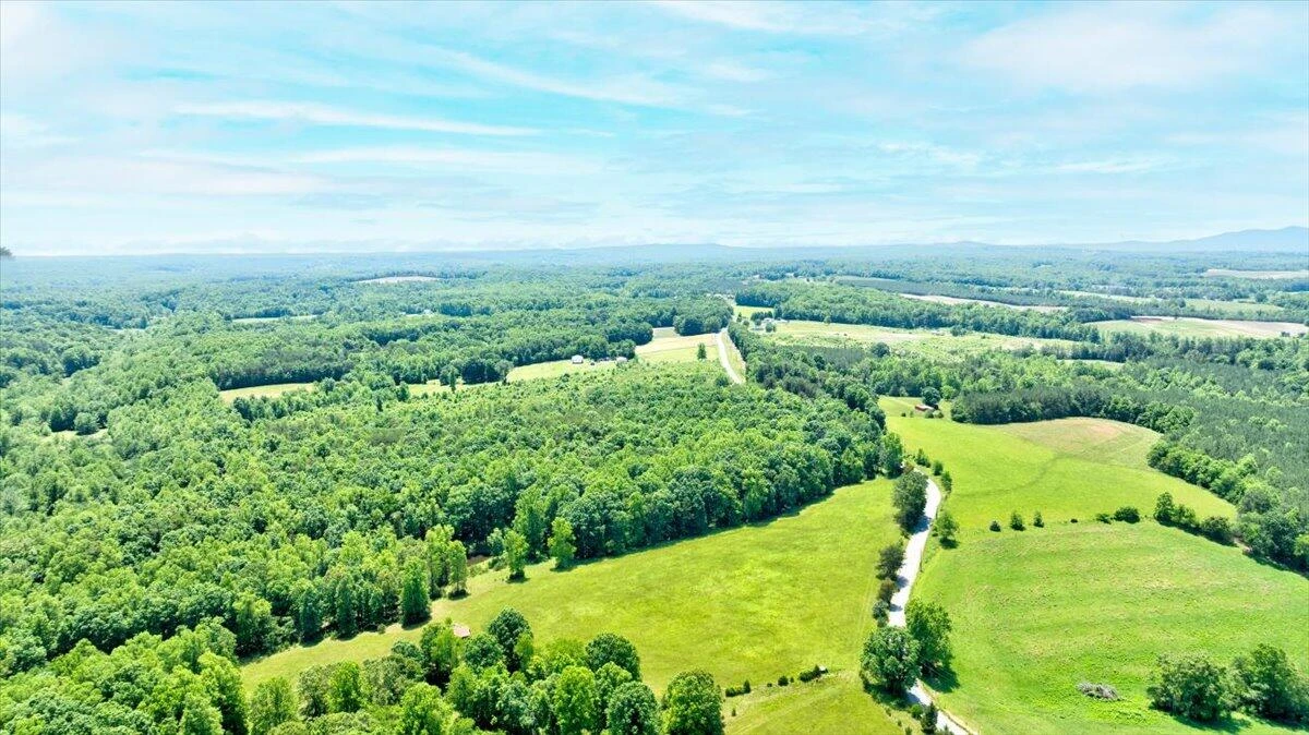 560 Tomahawk Mill RD - Photo 60