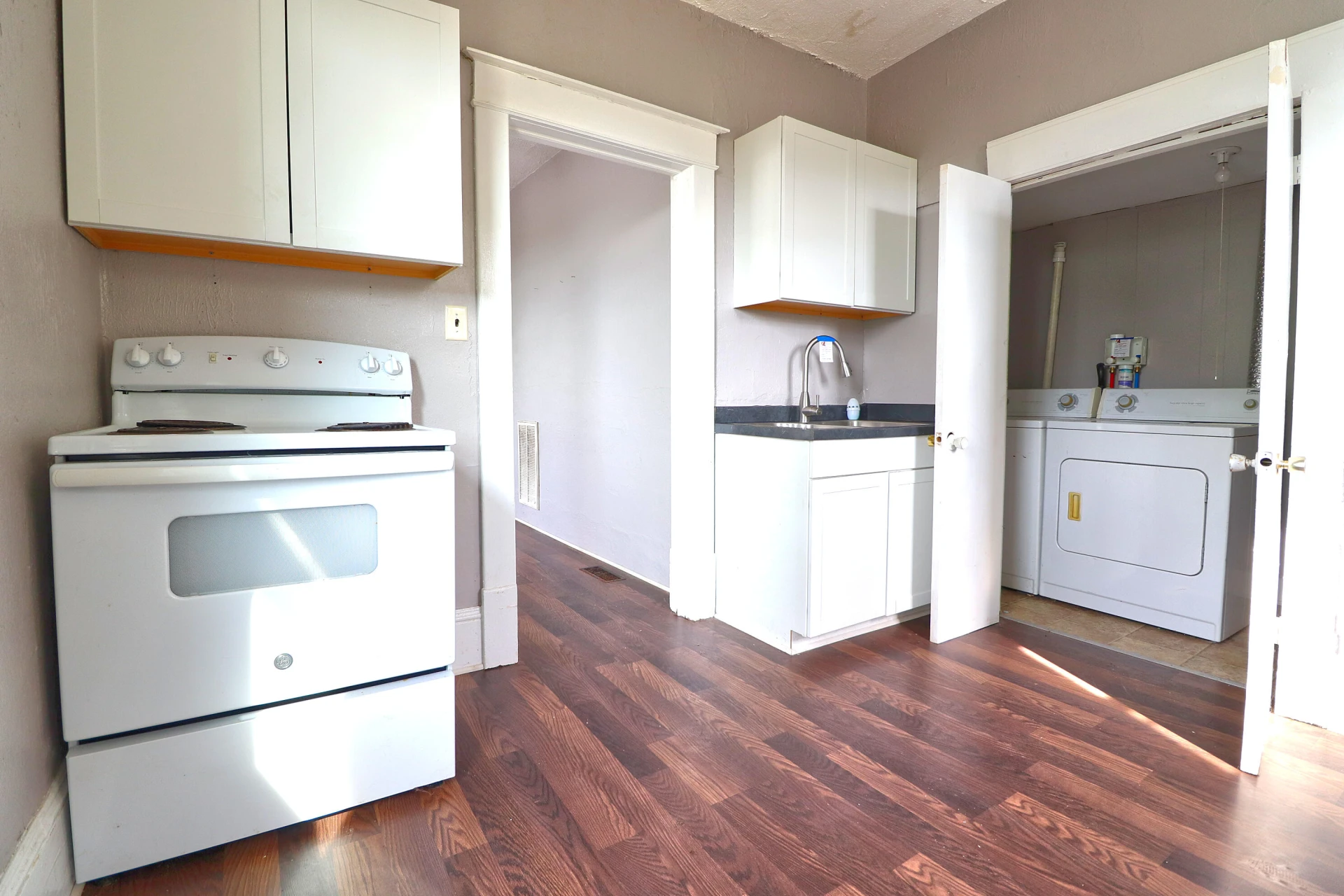 1412 9th ST - Photo 12