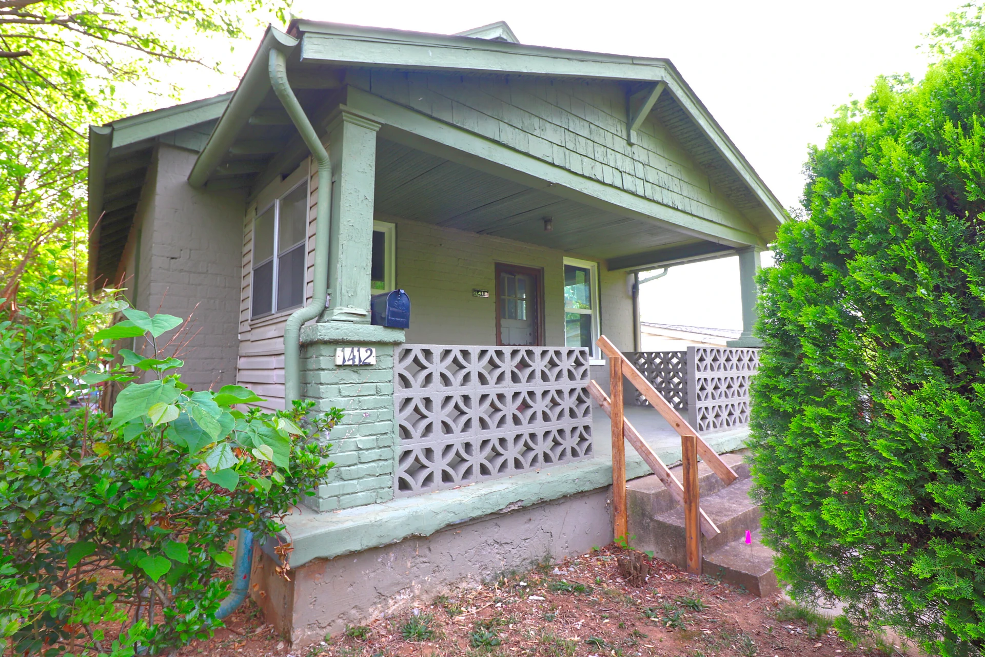 1412 9th ST - Photo 5