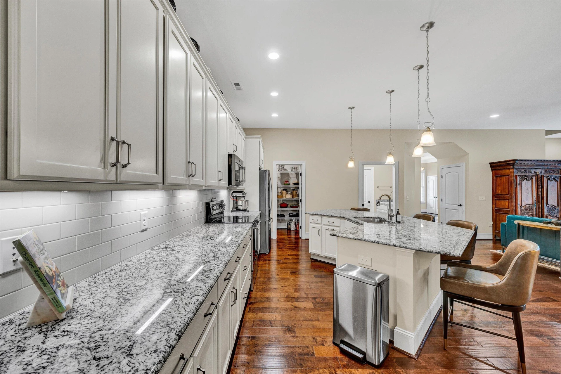 4742 Leigh LN - Photo 13