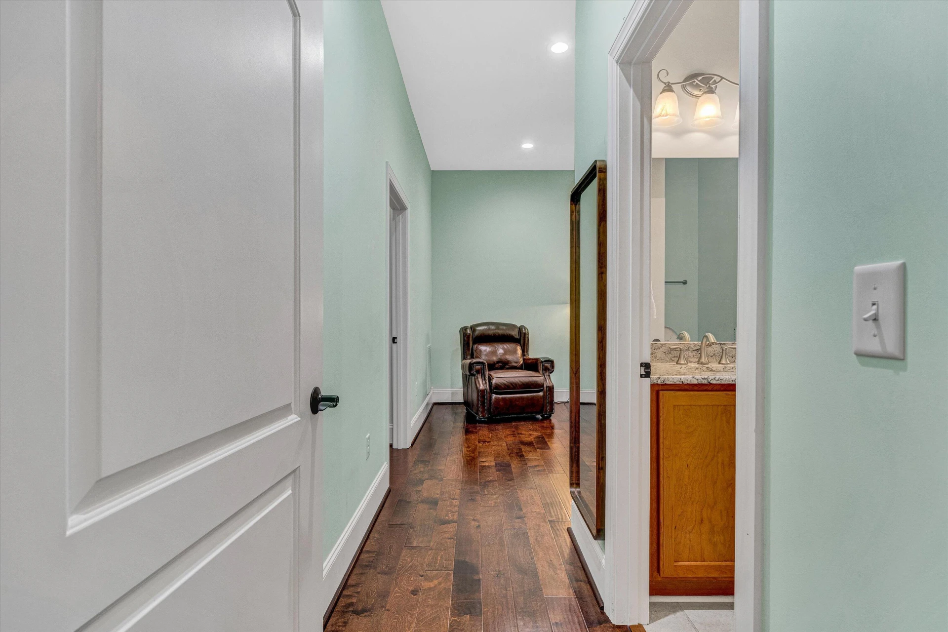4742 Leigh LN - Photo 18