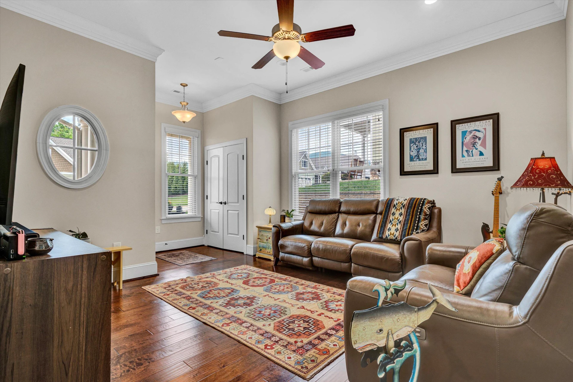 4742 Leigh LN - Photo 4