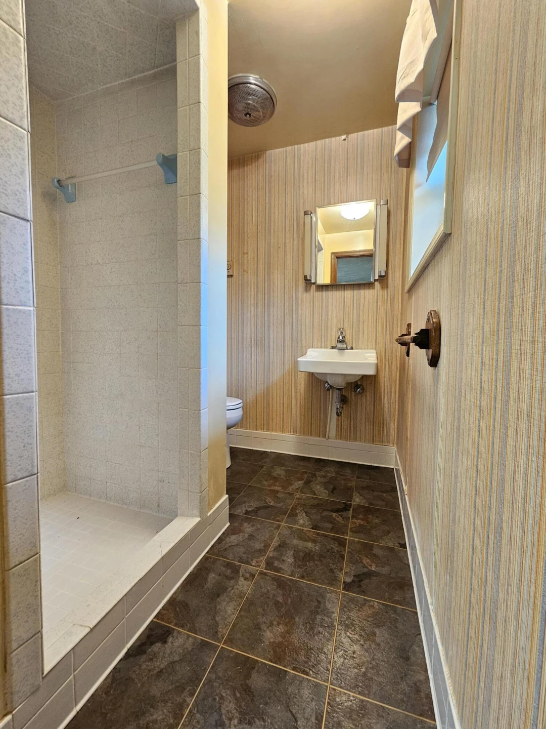 62 Caldwell ST - Photo 25
