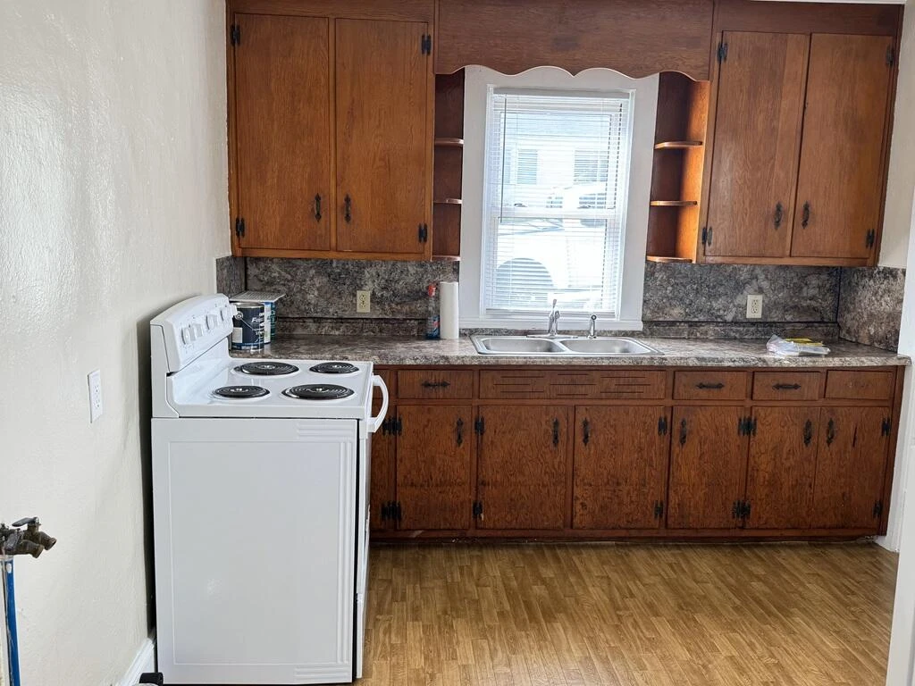 1017 Graves ST - Photo 11