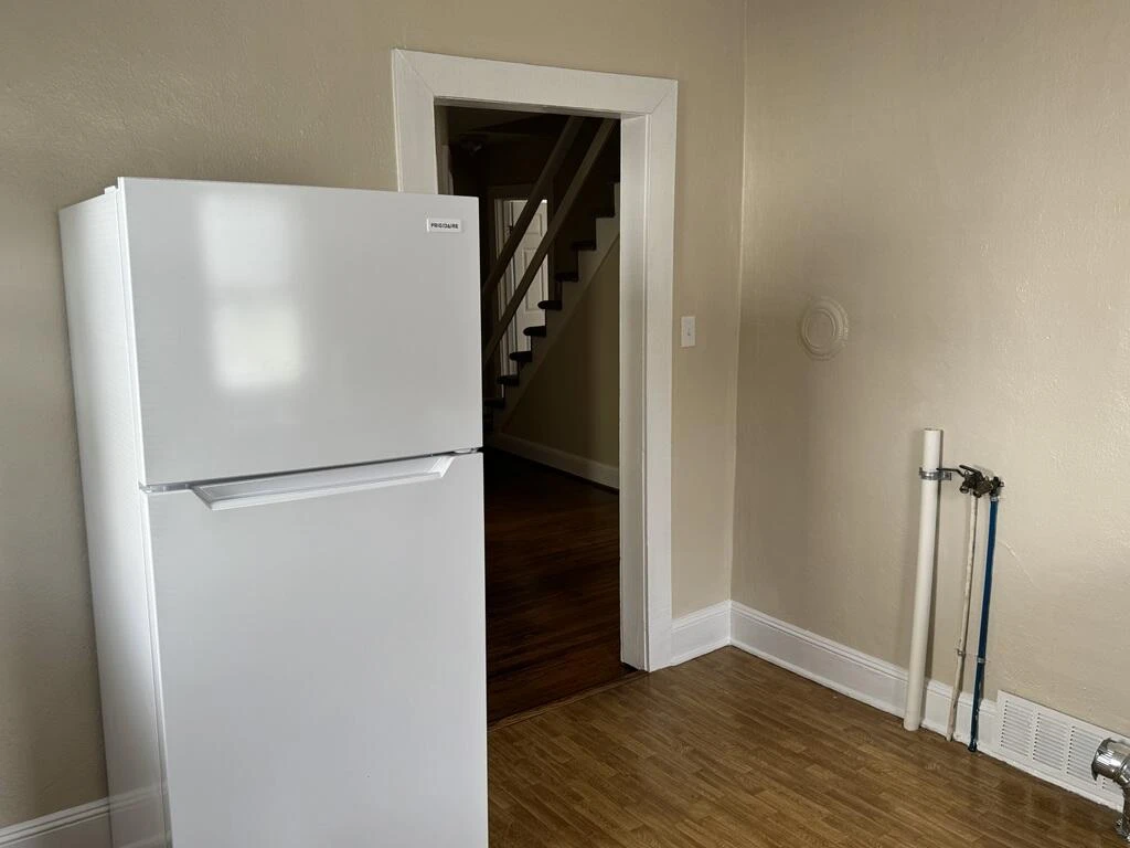 1017 Graves ST - Photo 9