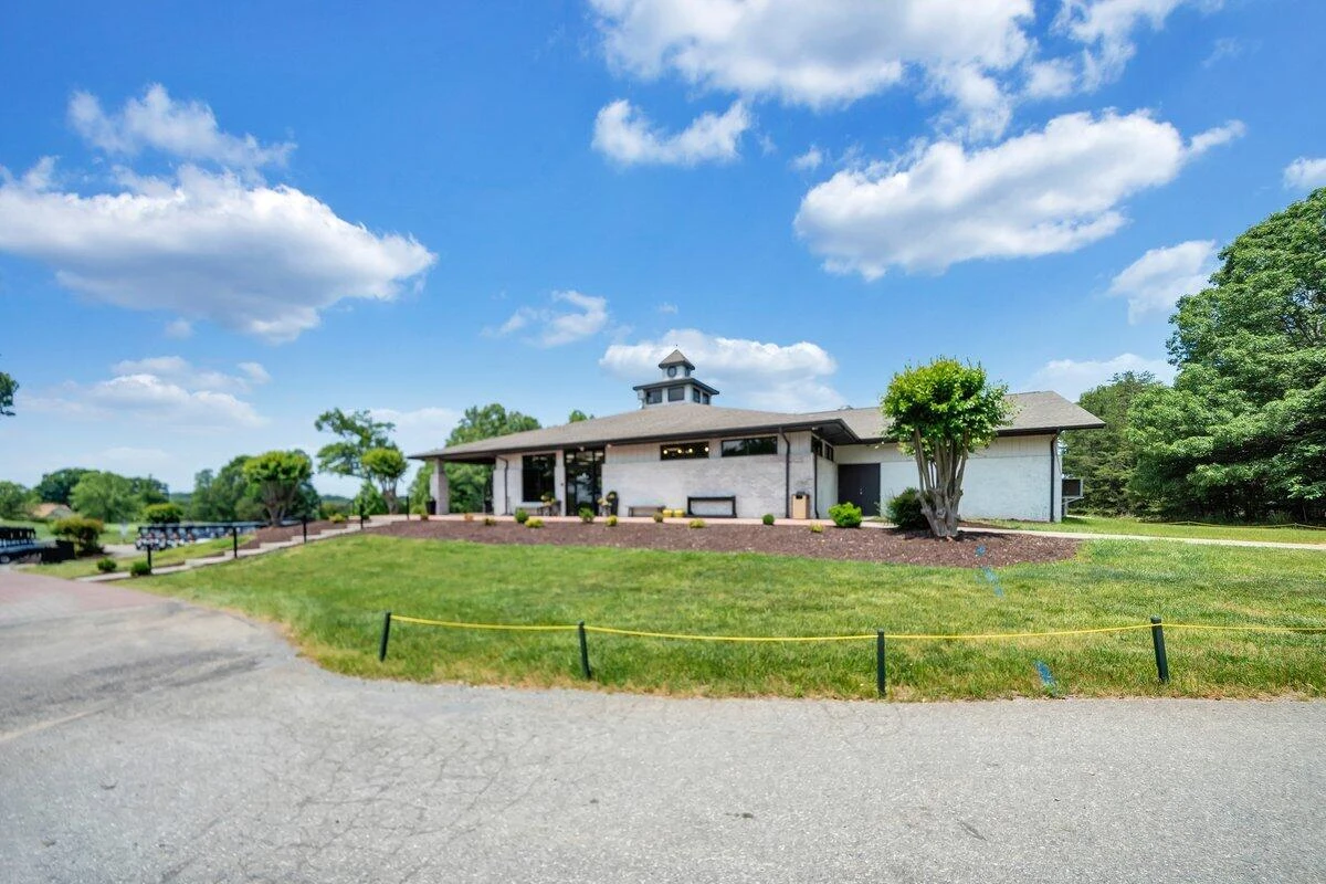 1017 Joffrey DR - Photo 29