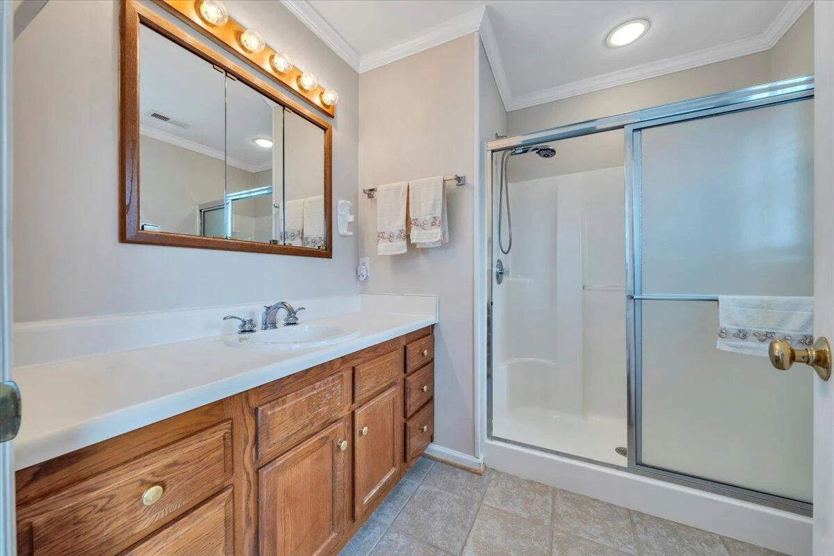 2420 Carlsbad CIR - Photo 23