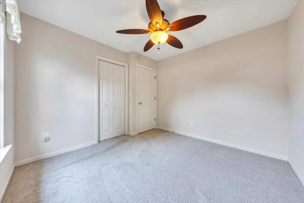 2420 Carlsbad CIR - Photo 26