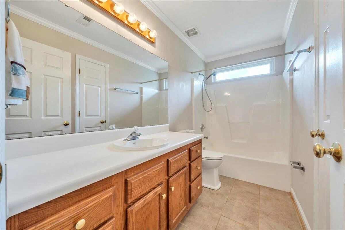 2420 Carlsbad CIR - Photo 28