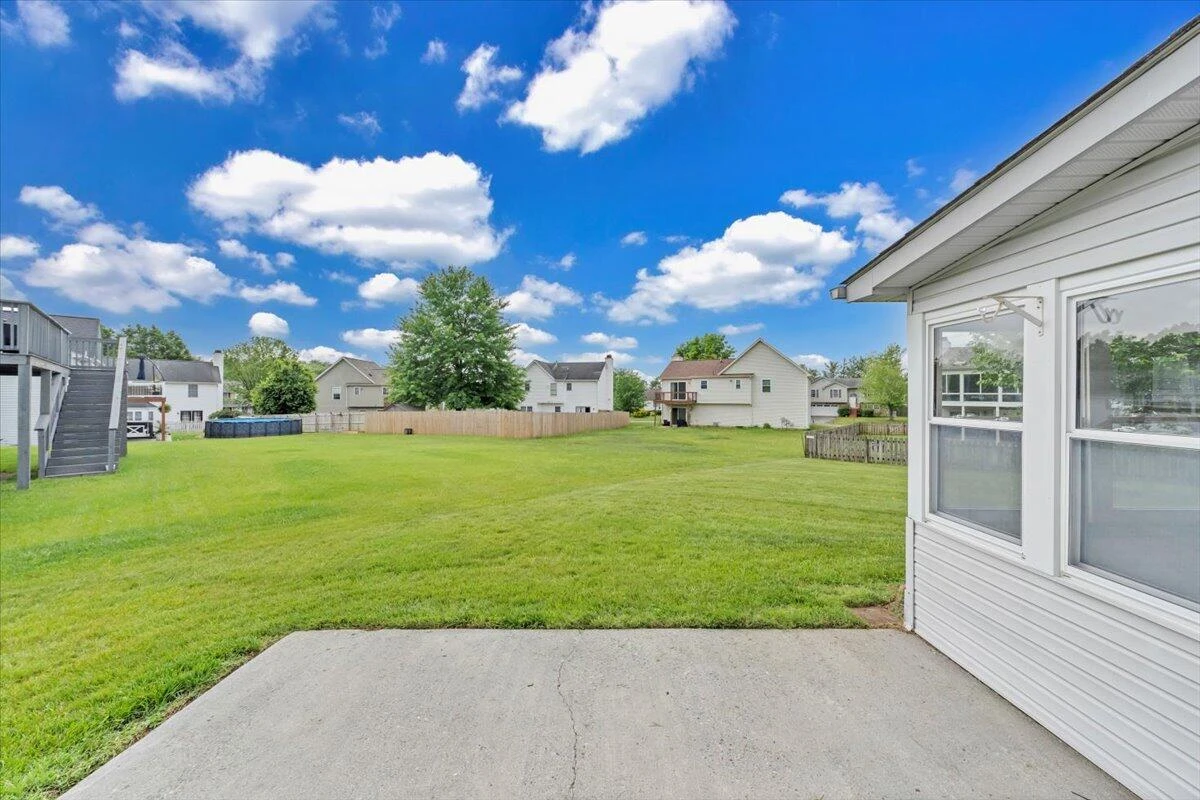 2420 Carlsbad CIR - Photo 33