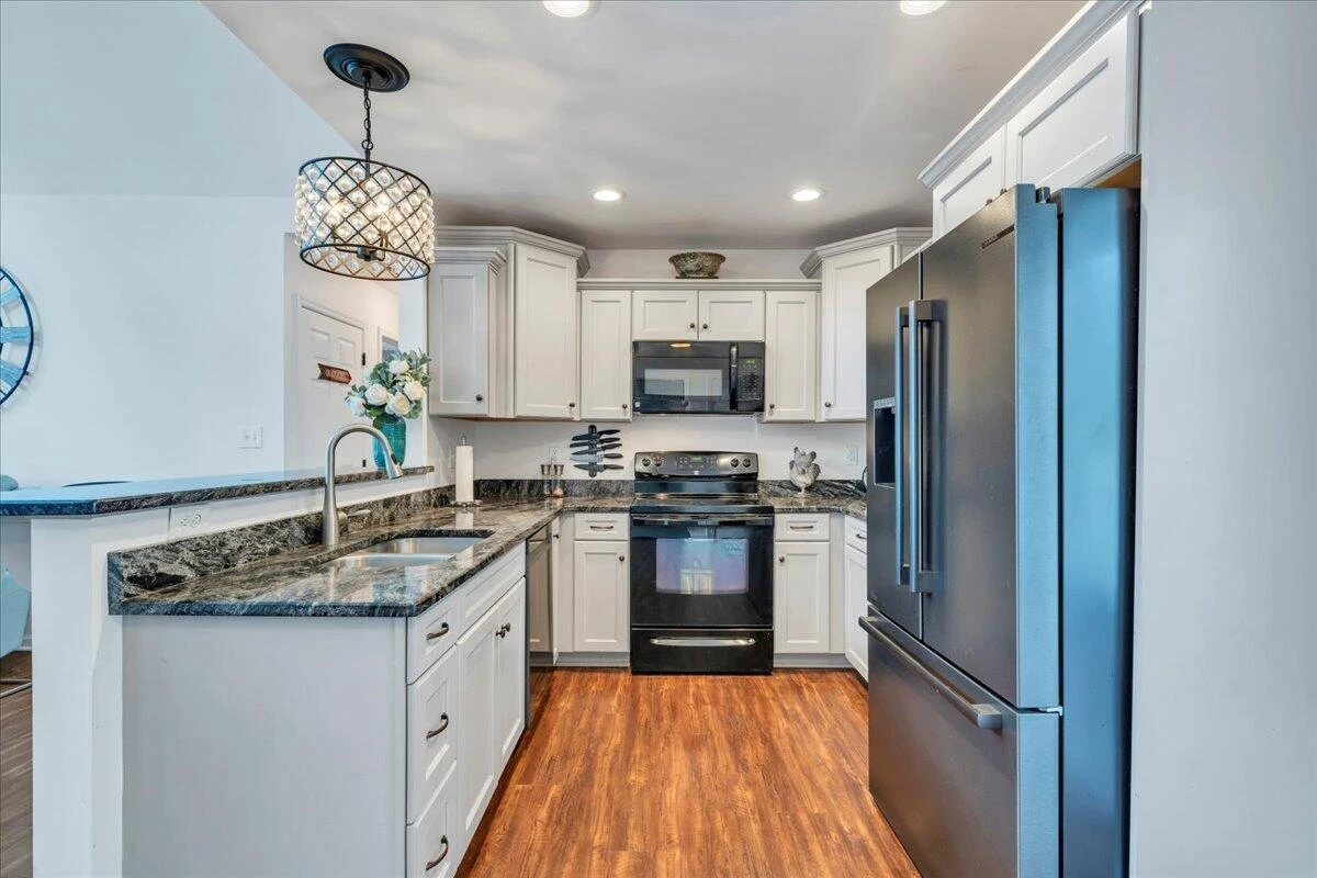 244 Cove RD - Photo 16
