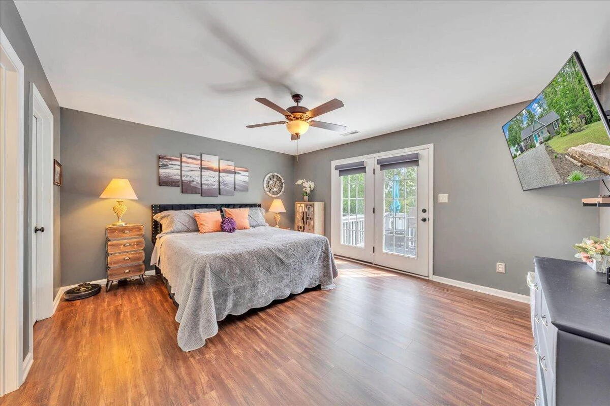 244 Cove RD - Photo 20
