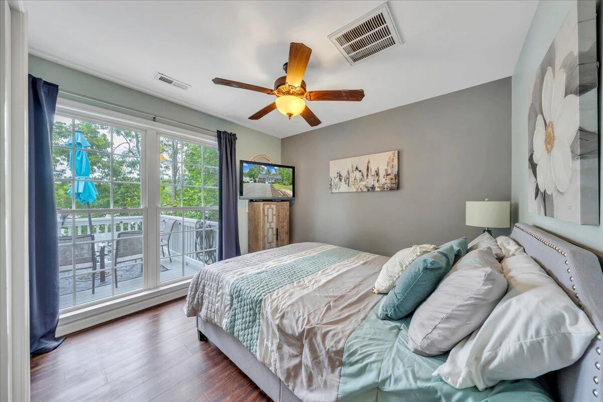 244 Cove RD - Photo 26