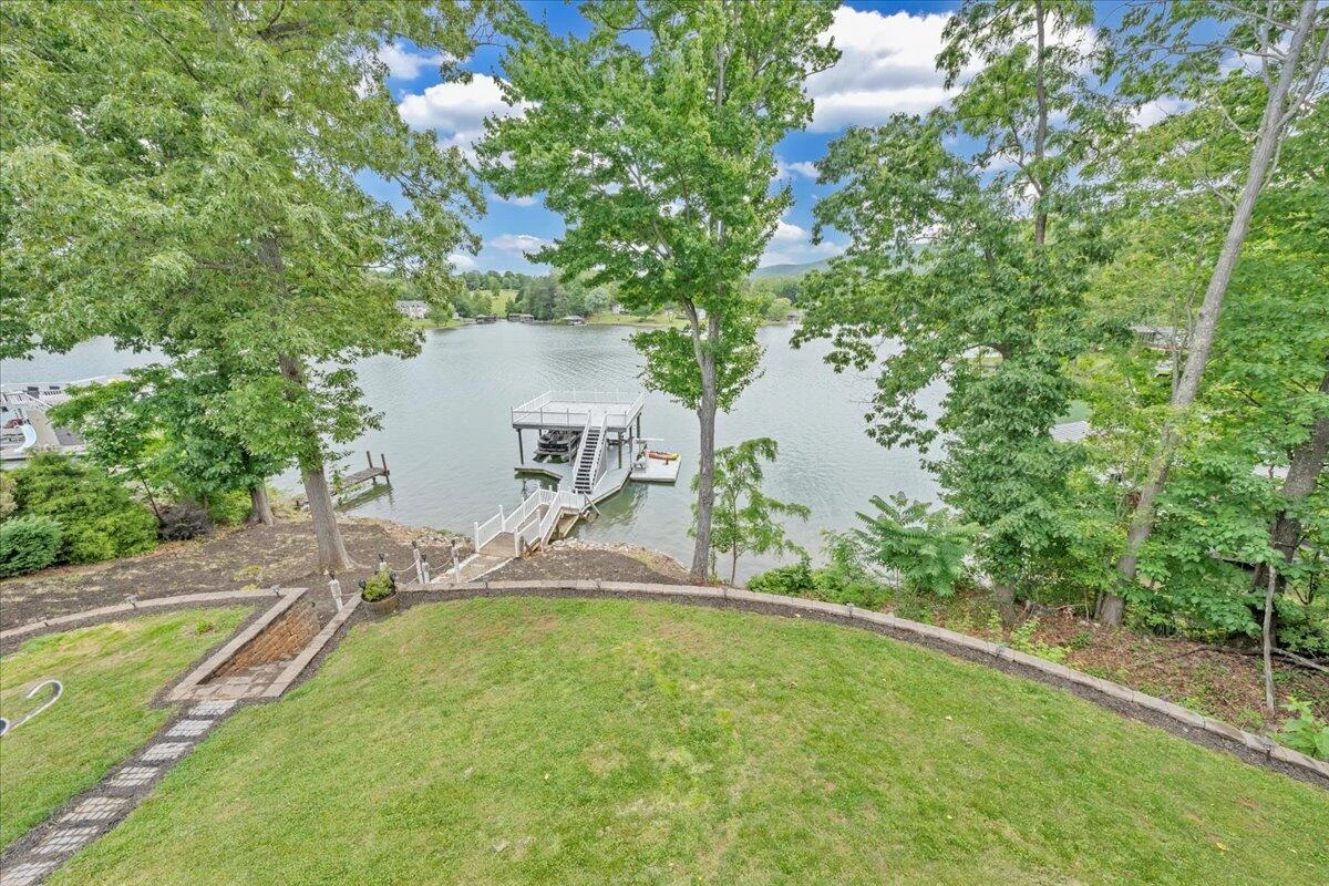 244 Cove RD - Photo 32