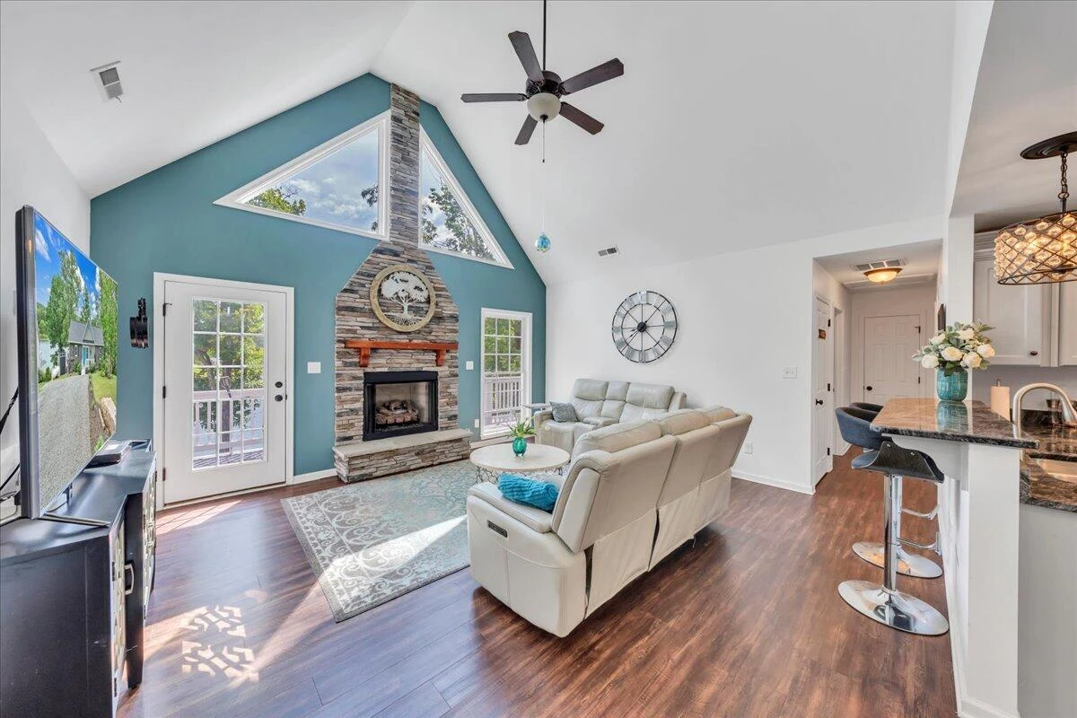 244 Cove RD - Photo 9