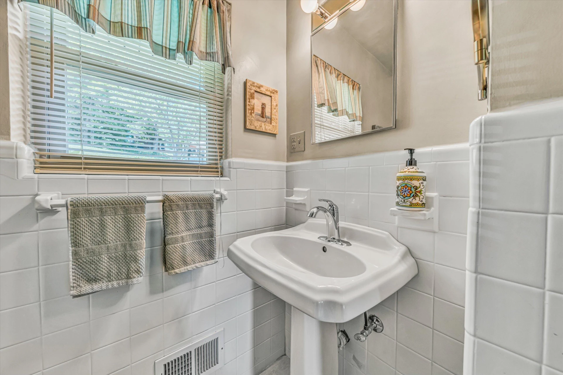 3801 Highwood RD - Photo 22