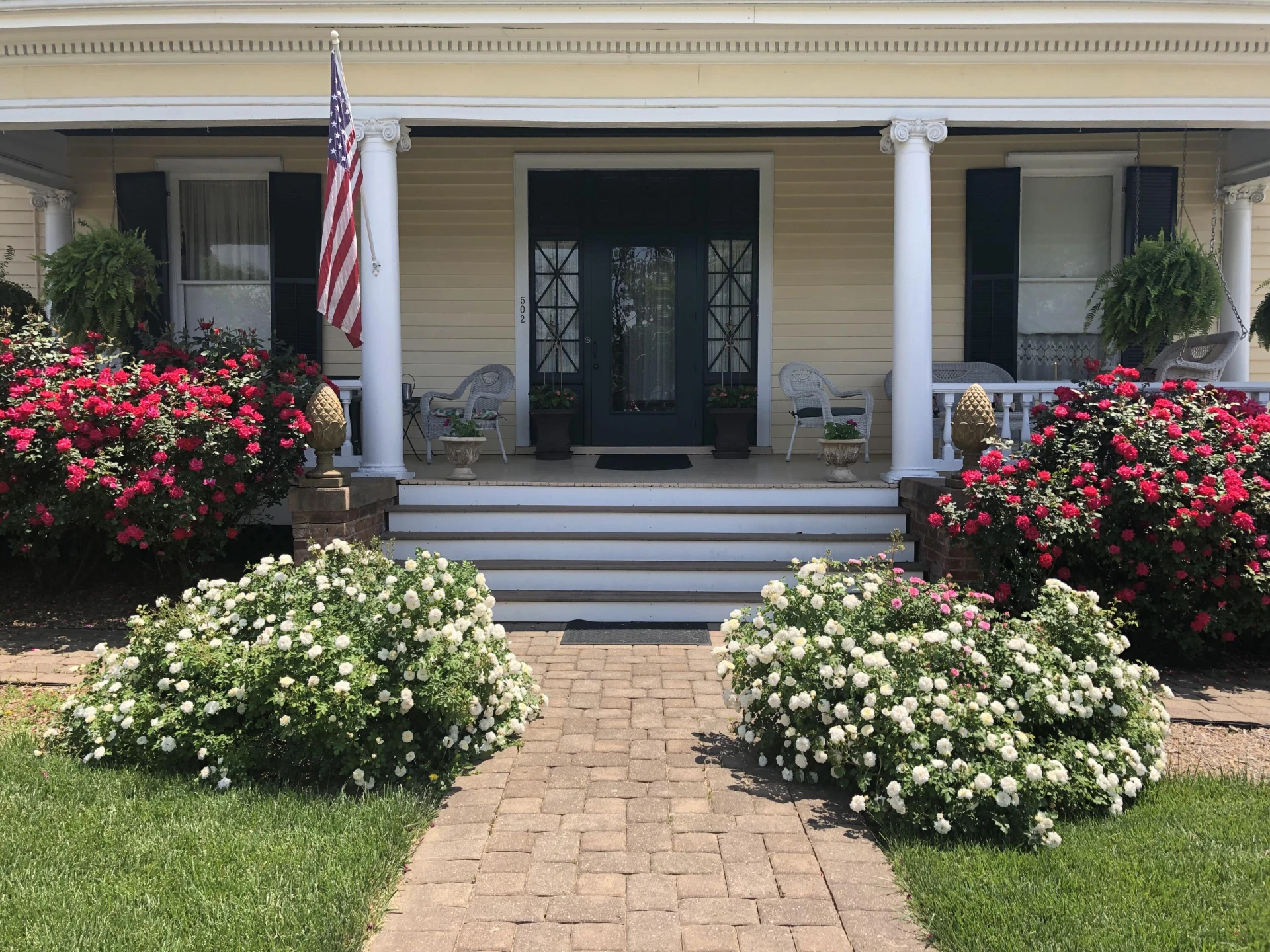 502 Longwood AVE - Photo 9