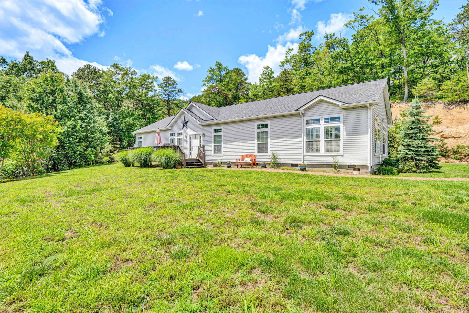 925 Givens Tyler RD