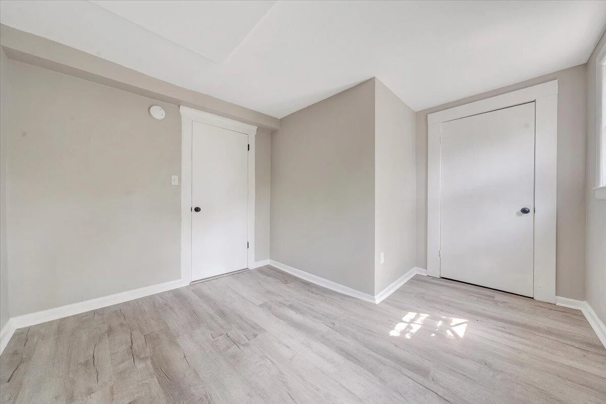 1120 6th ST - Photo 22