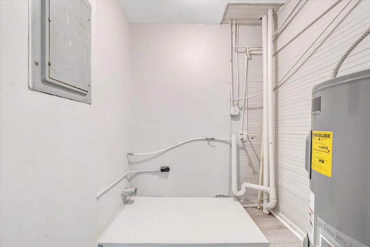 1120 6th ST - Photo 26