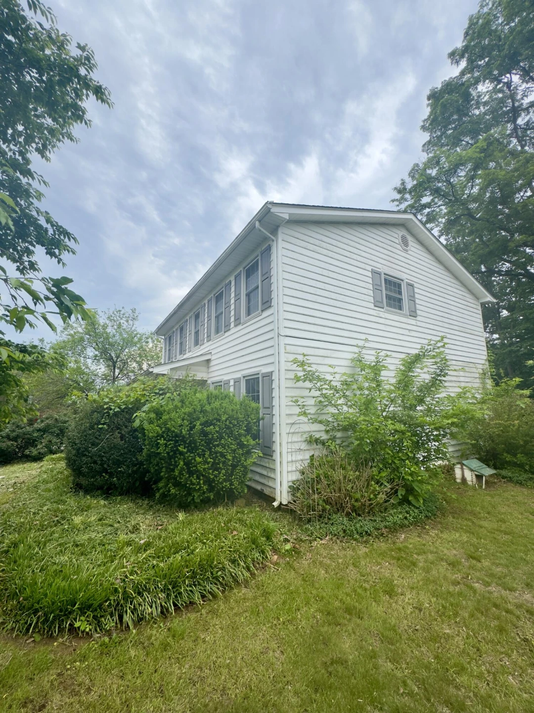 355 Knollwood DR - Photo 2