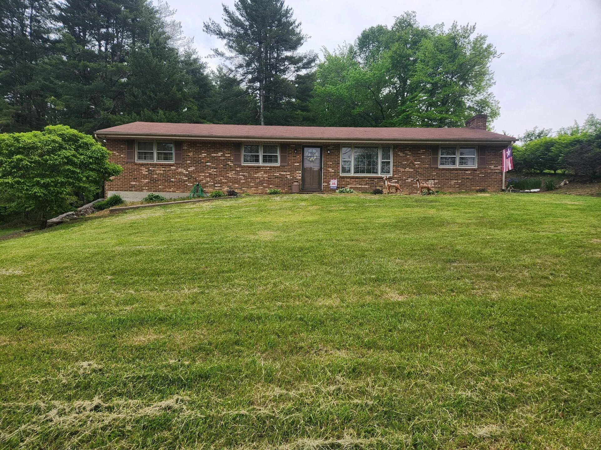10496 Bent Mountain RD