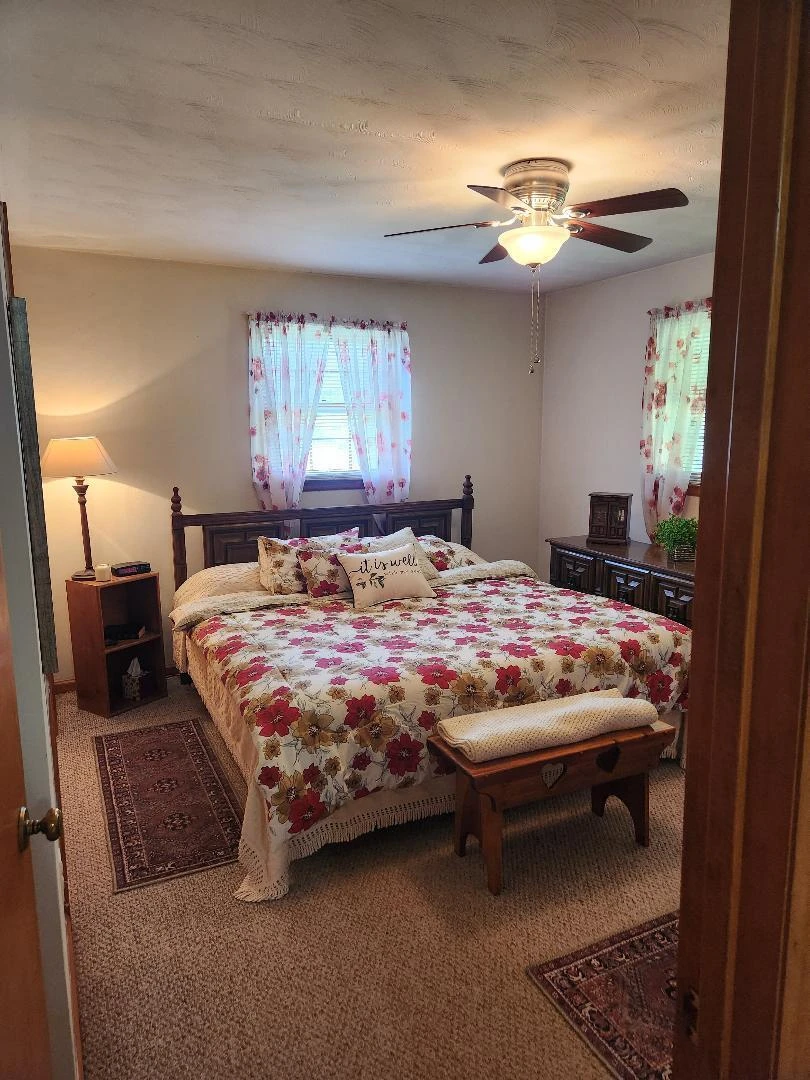 10496 Bent Mountain RD - Photo 10