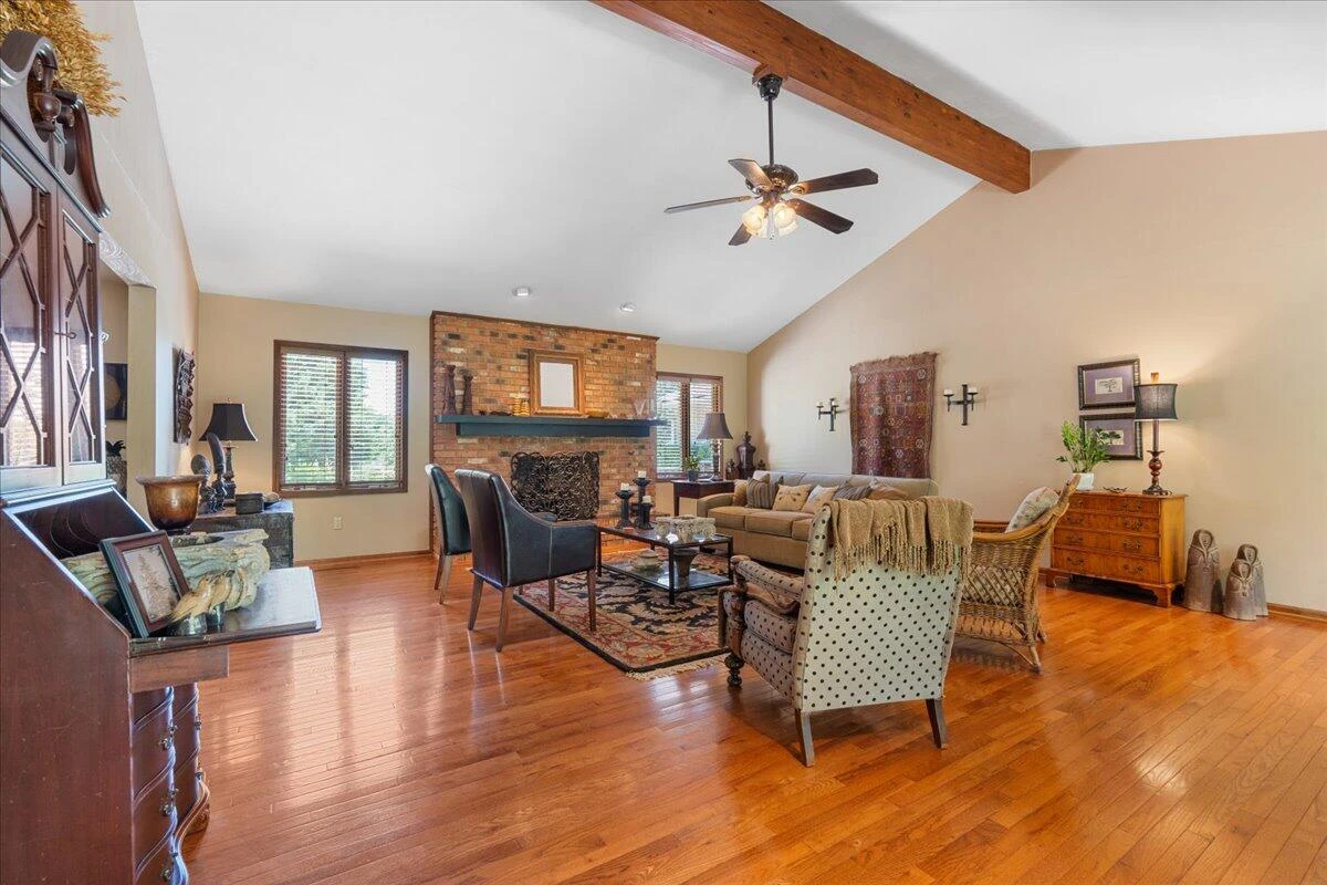 453 Wirtz RD - Photo 13