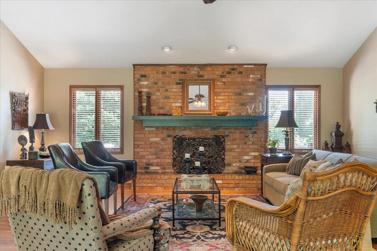 453 Wirtz RD - Photo 14