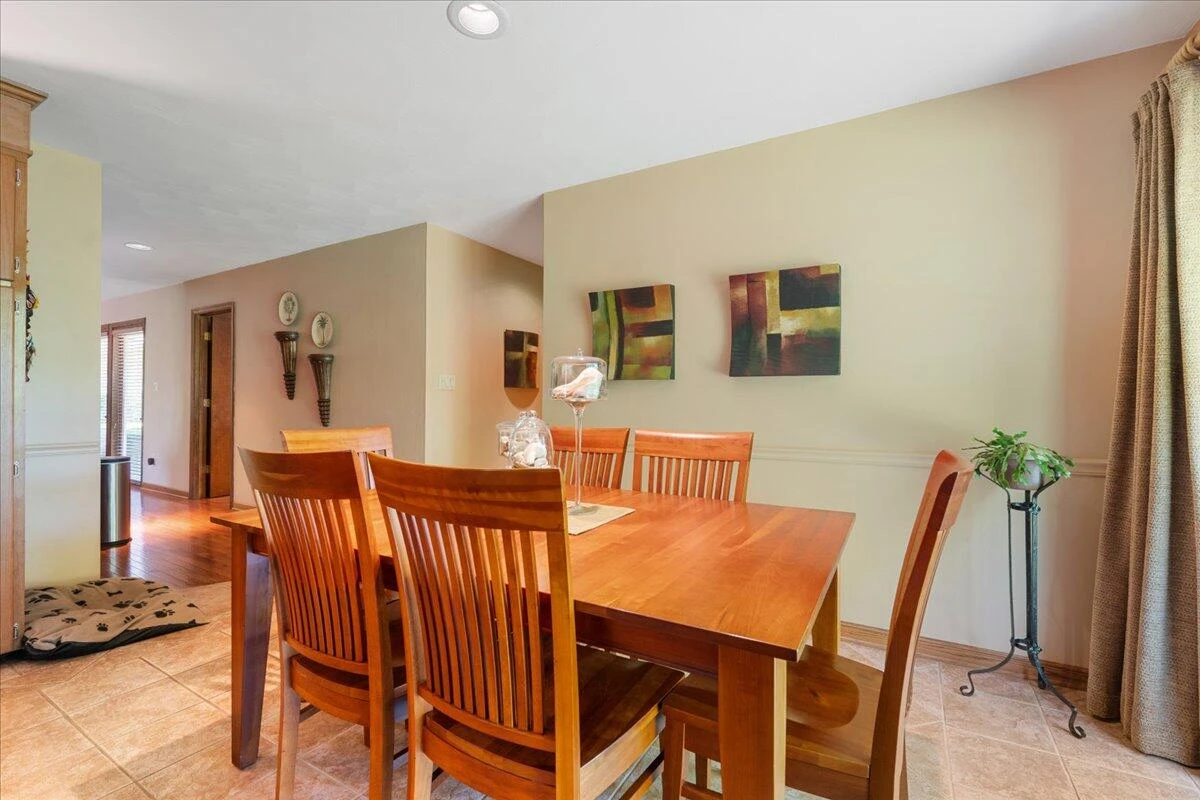 453 Wirtz RD - Photo 18