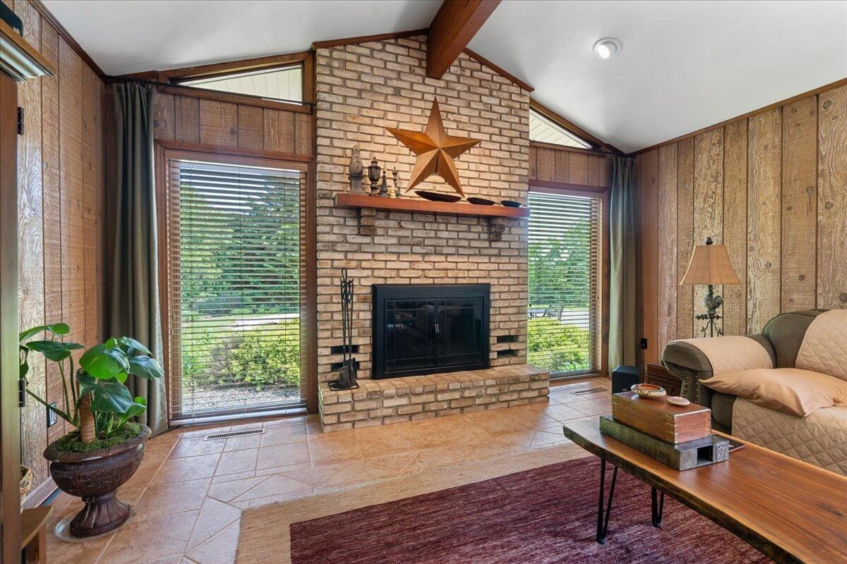 453 Wirtz RD - Photo 28