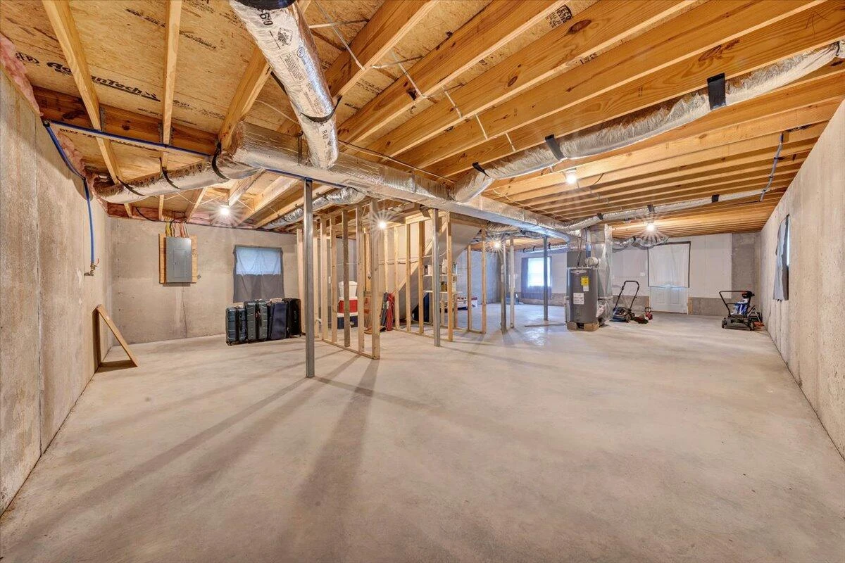 2030 Memorial AVE - Photo 27