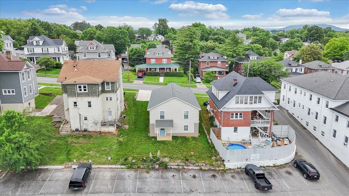 2030 Memorial AVE - Photo 34