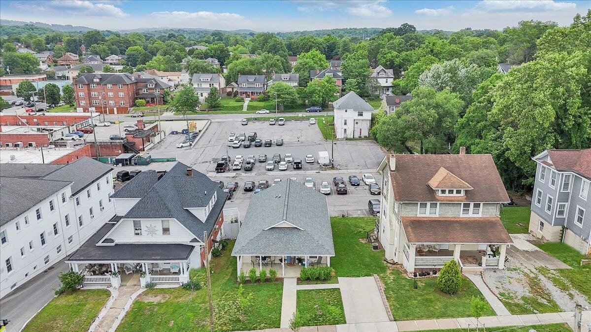 2030 Memorial AVE - Photo 42