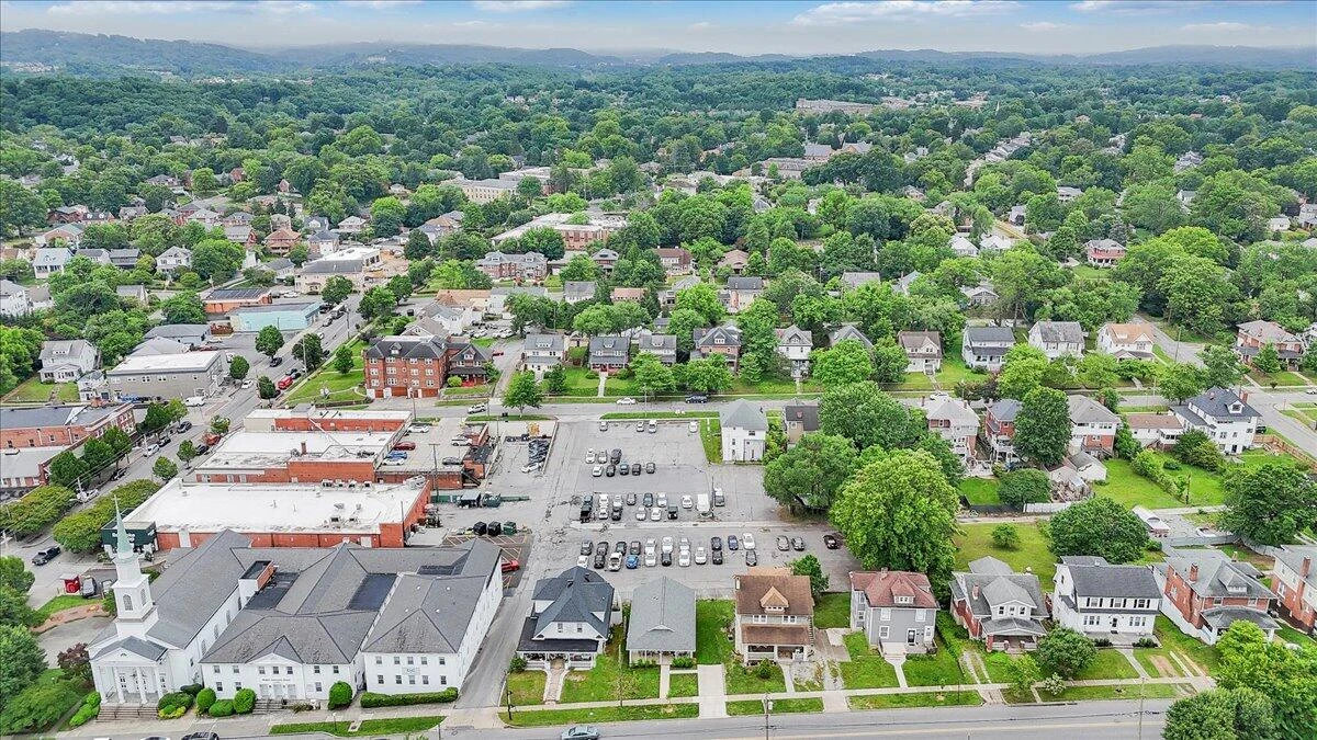 2030 Memorial AVE - Photo 45